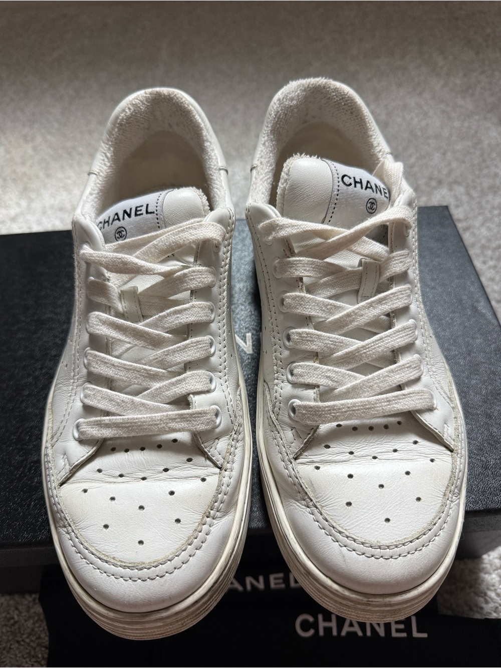 CHANEL White Leather Lace-Up Low Top Logo Sneakers EU 38.5 US 8.5 - Picture 2 of 10